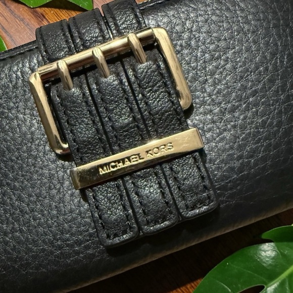 Michael Kors Black Michael Kors Gansevoort leather wallet #14 - Picture 4 of 4